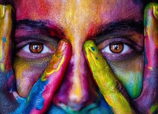 Jak nazywa się osoba robiąca drinki?